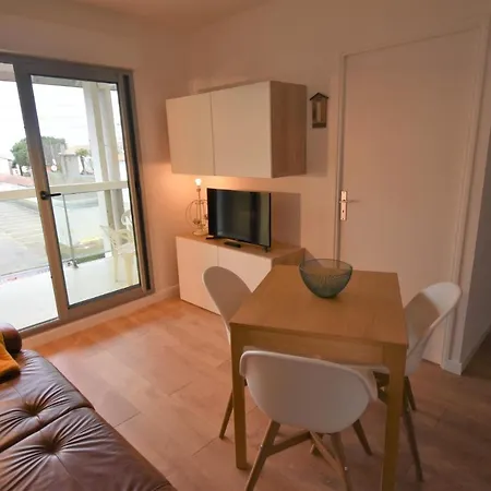 - T2 Renove Avec Balcon Proche Et Centre - Fr-1-420-91