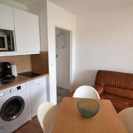 - T2 Renove Avec Balcon Proche Et Centre - Fr-1-420-91 * Arcachon