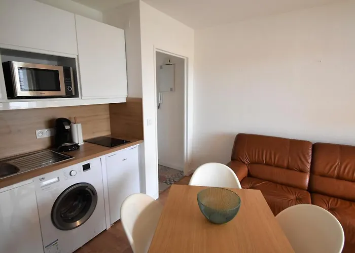 - T2 Renove Avec Balcon Proche Et Centre - Fr-1-420-91 * آركاشو